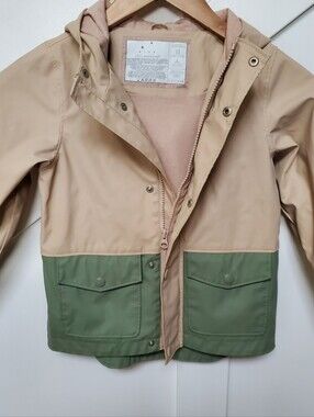 Little Earth Two-Tone Hooded Raincoat in Beige & Green